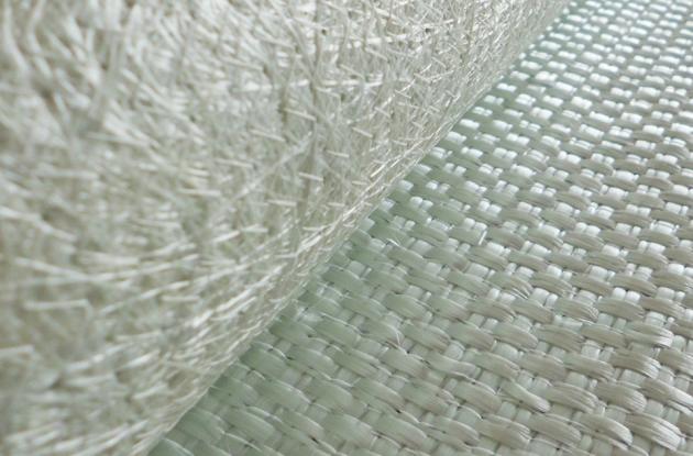 Какво е мултиаксиална тъкан?