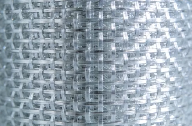 Кога да използвате подложка с фибростъклени шевове вместо мат с нарязани нишки